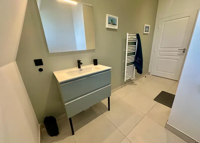 Dans Le Manoir Des Creuniers Avec Vue *